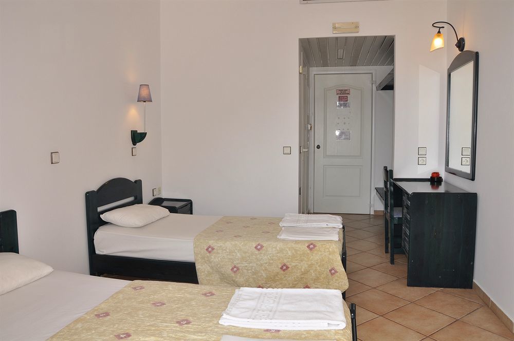 Pink Palace 2* Agios Gordios (Corfu)