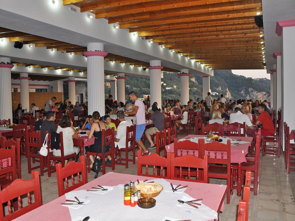 Hotel Pink Palace